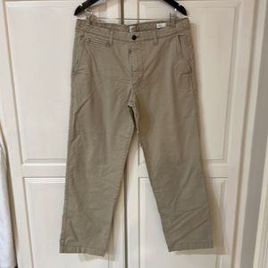 Gap Men’s Relaxed Fit Khaki Pants